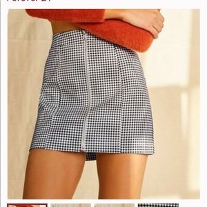 Forever 21 Houndstooth Zip Up Mini Skirt